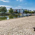L\'Idylle : T2 de standing avec parking - Gare/Cité des Congrès/Lieu Unique